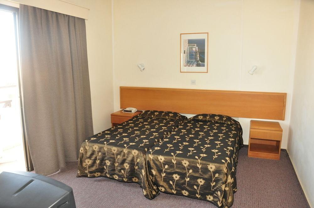 Harry'S Hotel Protaras Exterior foto